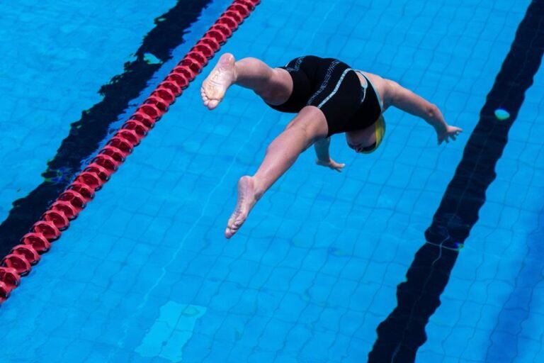 competitive analysis of benchmarks